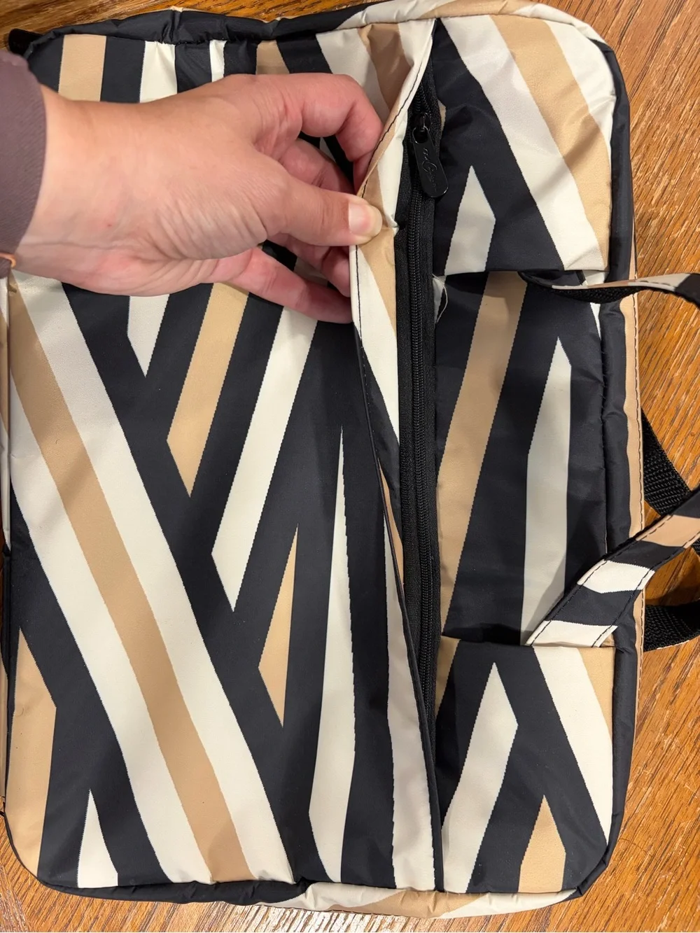 thirty-one stylish laptop